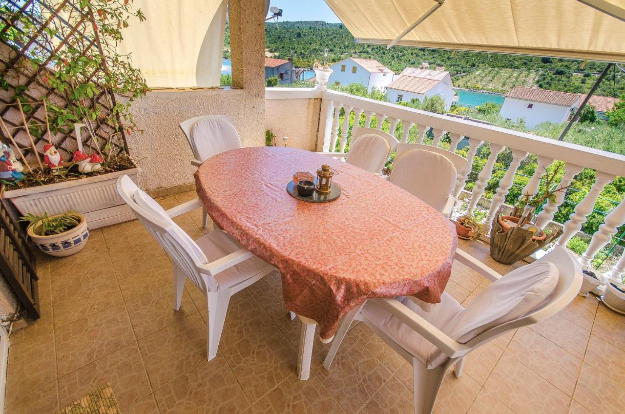 Apartment Branislava Rogoznica  Kültér fotó